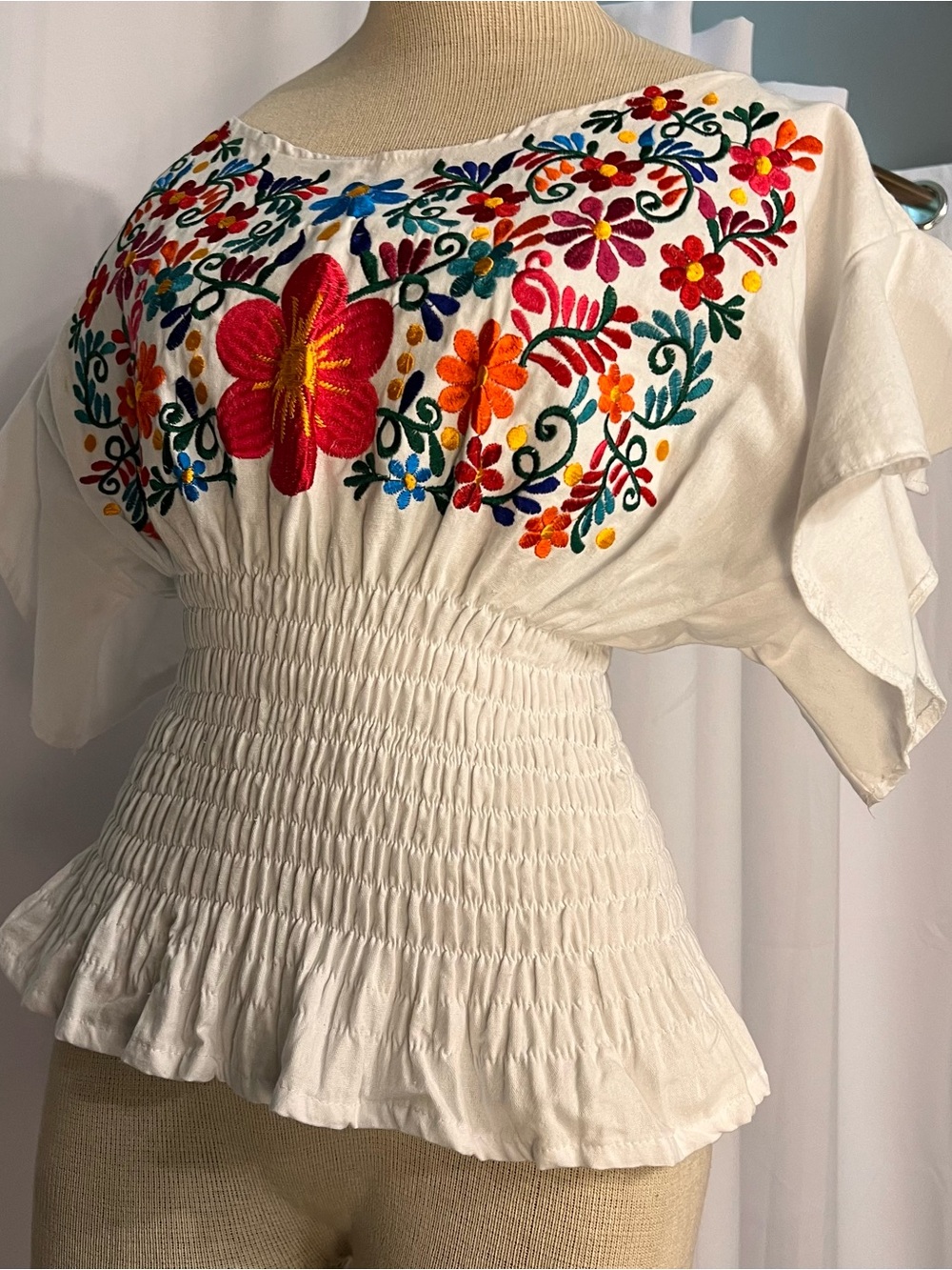 Embroidered blouse, peasant, floral, mexican blouse, hand made White smoked S /M - Picture 6 of 9